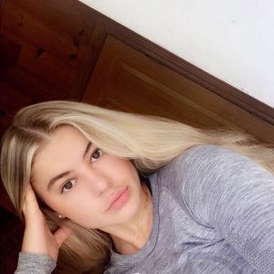 Meet your Posher, Sophia